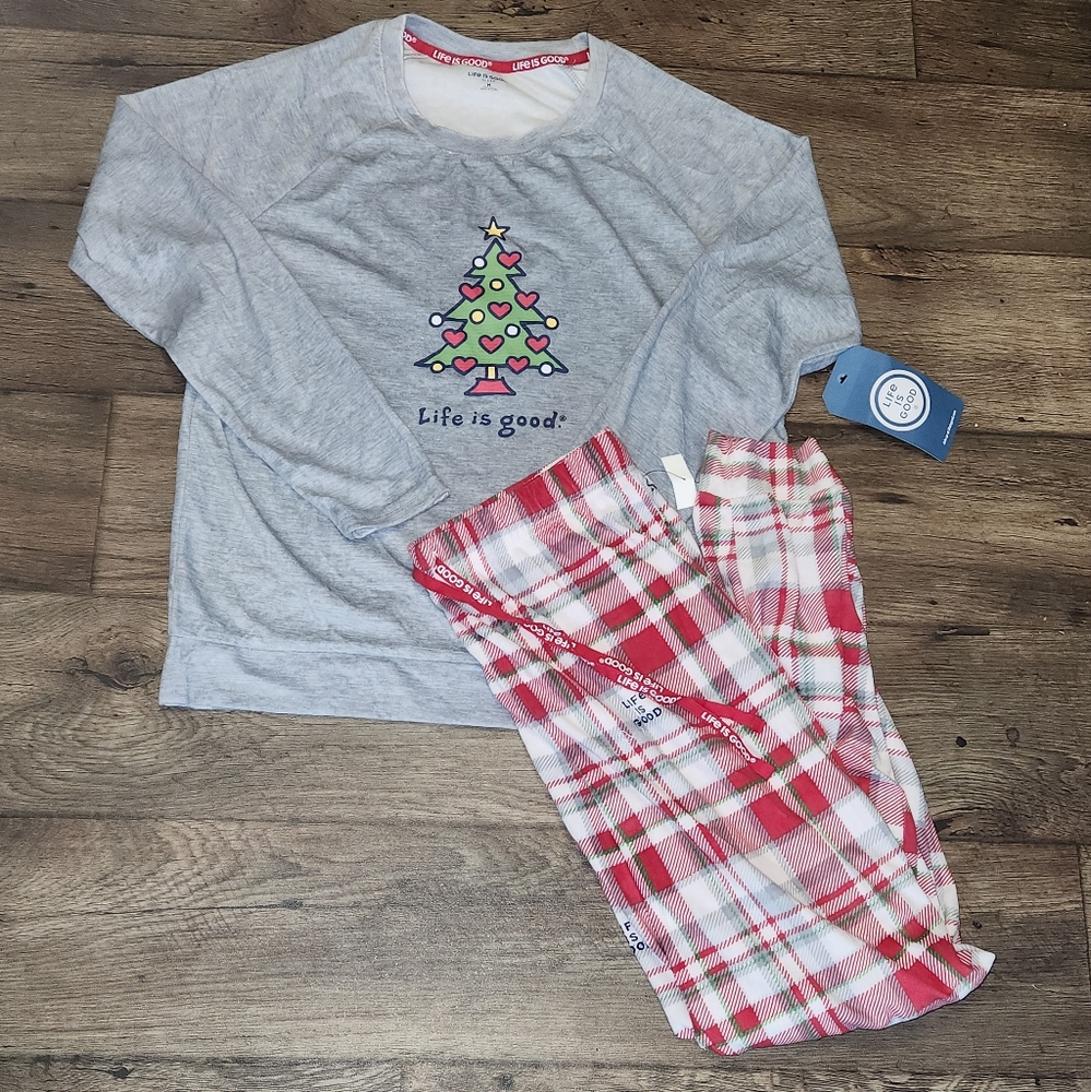Life is Good Christmas PJ's NWT
